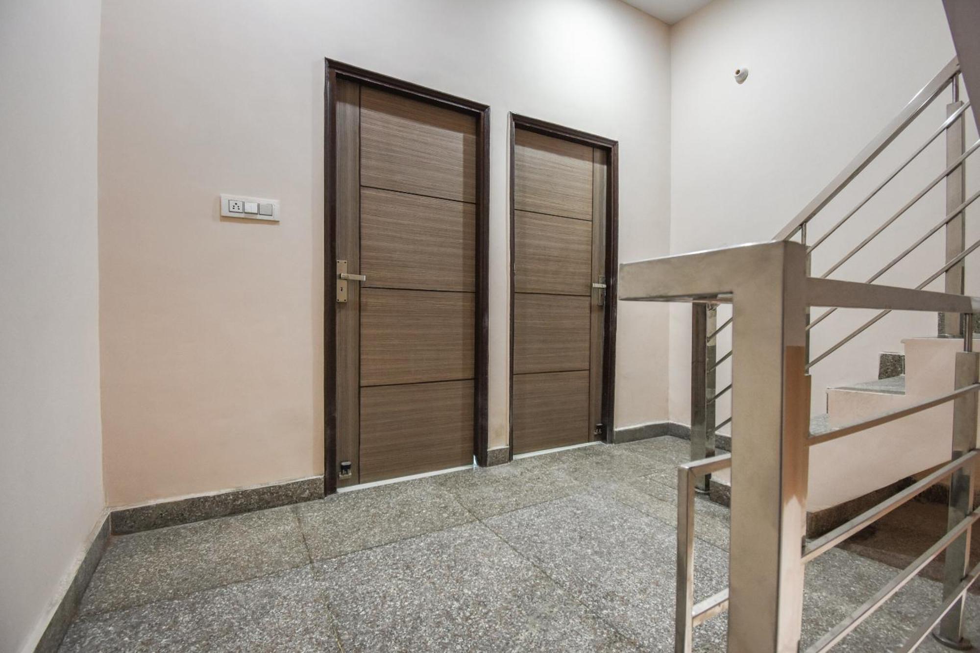 SPOT ON 65851 Hotel Hi Tech Panchkula Exterior foto